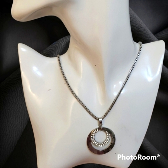 Private Label Jewelry - 5/$25 SILVERTONE Circle Pendant Long Chain Necklace